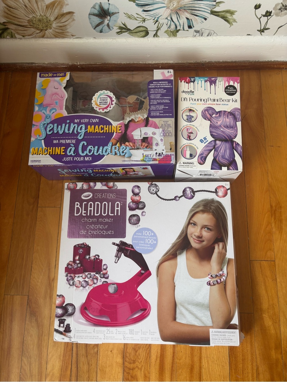 Misc girls toys brand new in box (sewing machine, jewelry making kit)